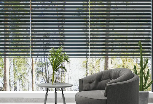 チューブラーモーターでルーバーの遮光性と省エネ性を向上