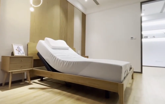 2025-5-23-Kingサイズ調整可能なベッドフレーム5853